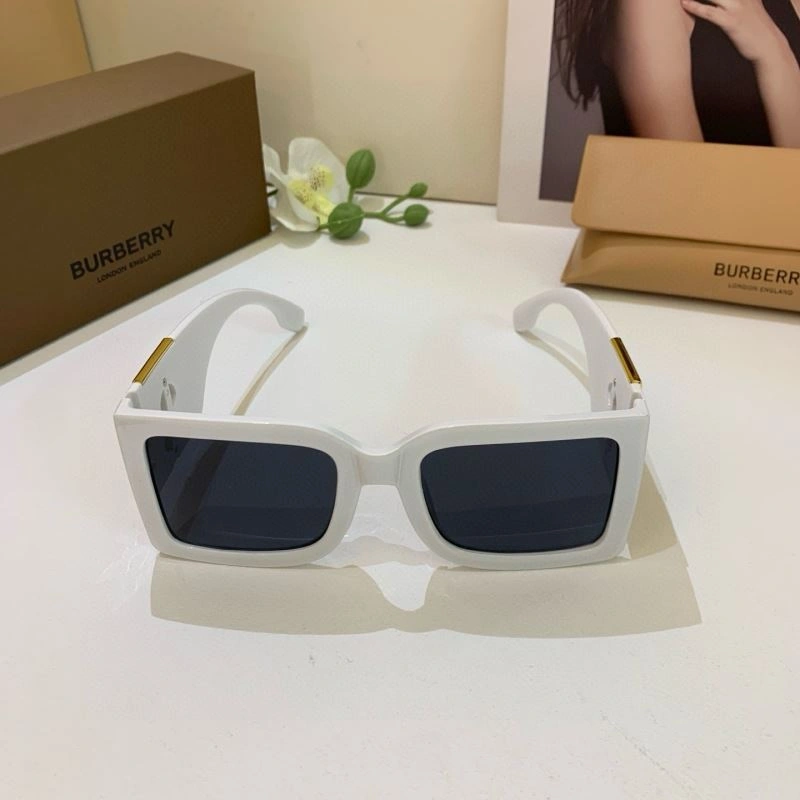 Burberry Sunglasses Effortless 277167