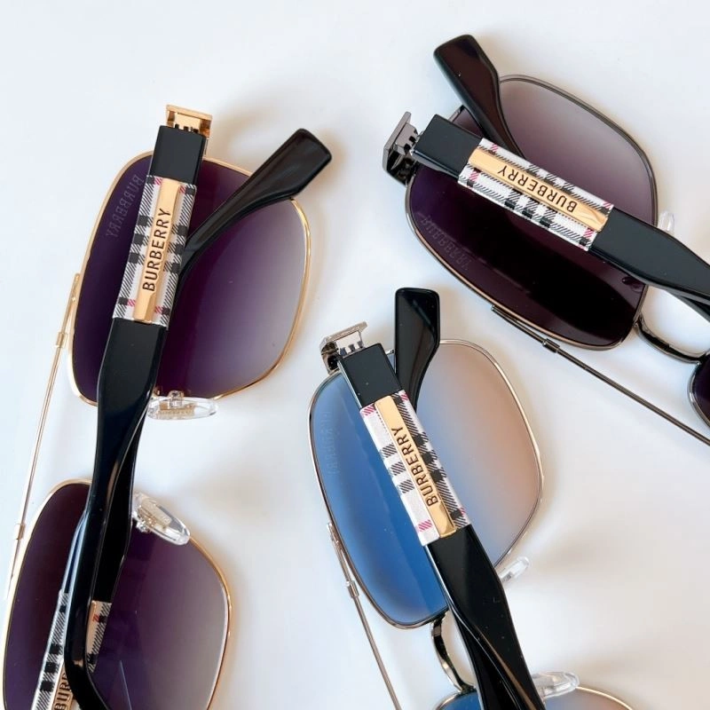 Burberry Sunglasses Colorful 277161