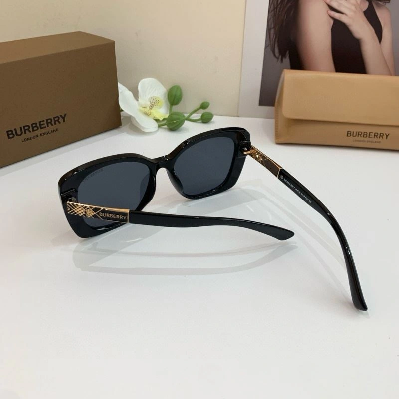 Burberry Sunglasses Durable 277135
