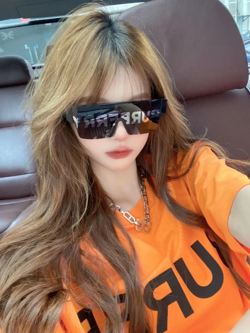 Burberry Sunglasses UrbanStyle 277134