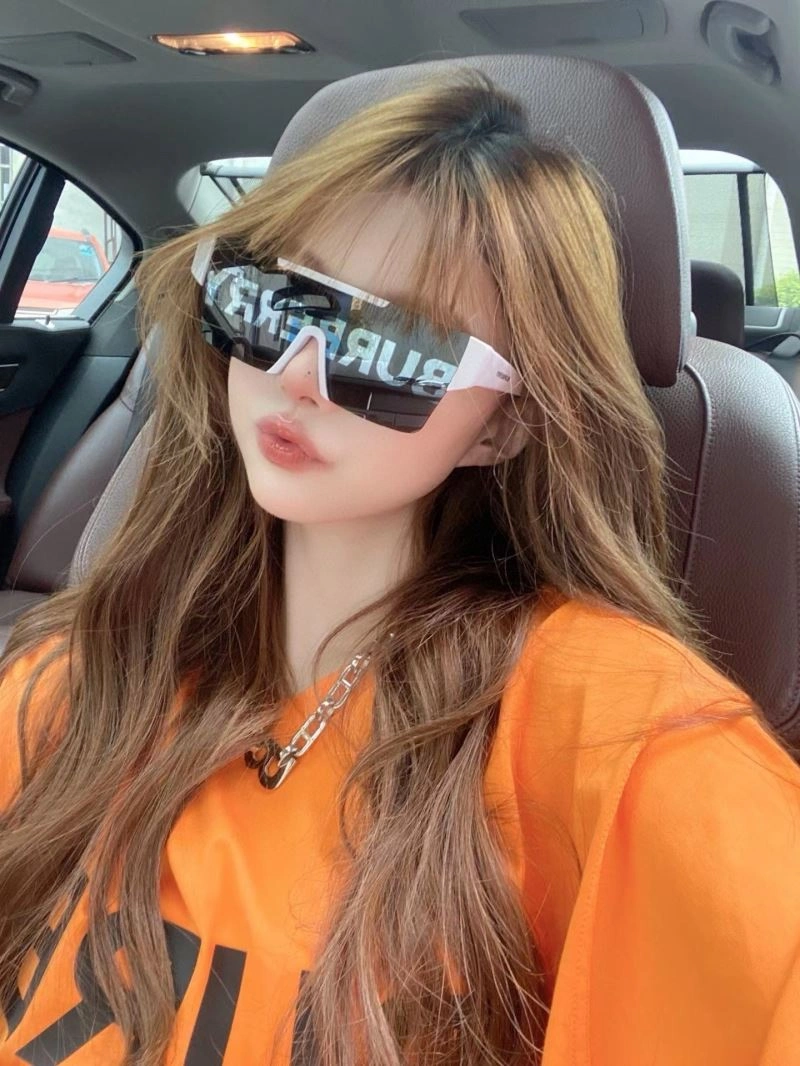 Burberry Sunglasses Sporty 277132