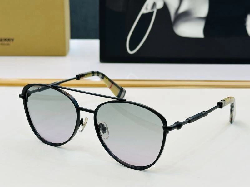 Youthful Burberry Sunglasses 277136