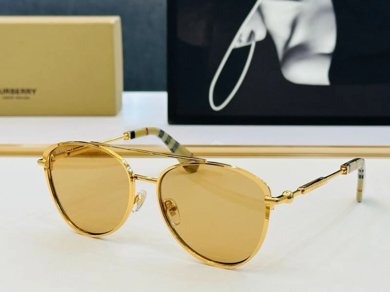 Youthful Burberry Sunglasses 277136