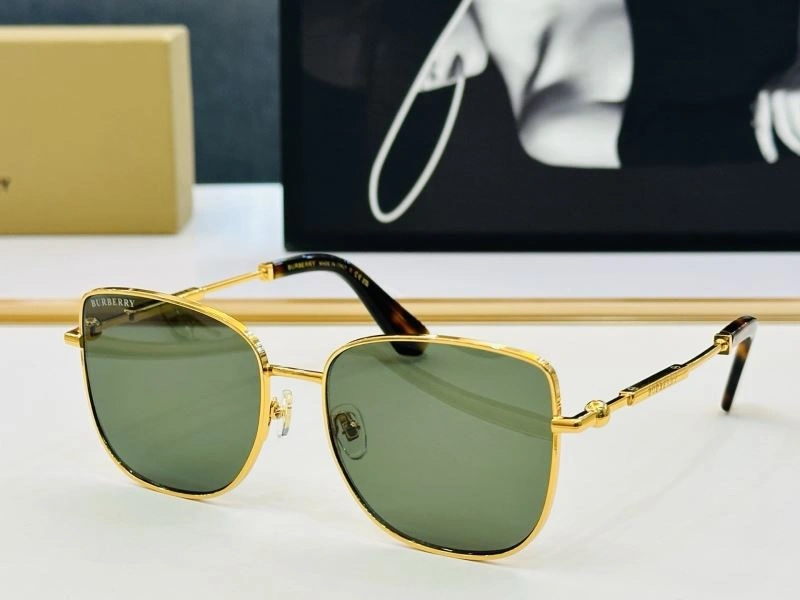 Snug Burberry Sunglasses 277154