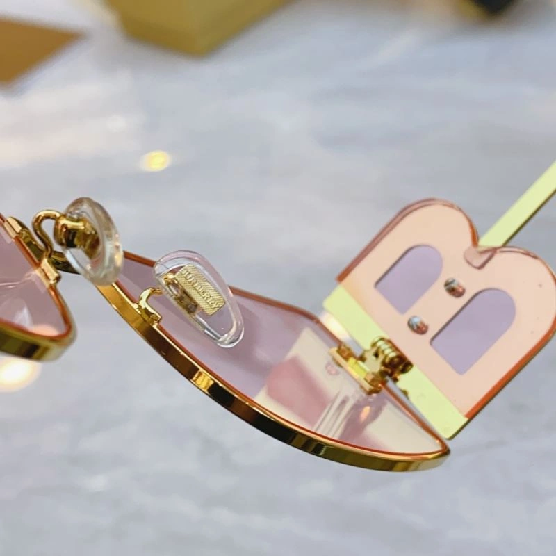 Burberry Sunglasses SoftTouch 277156