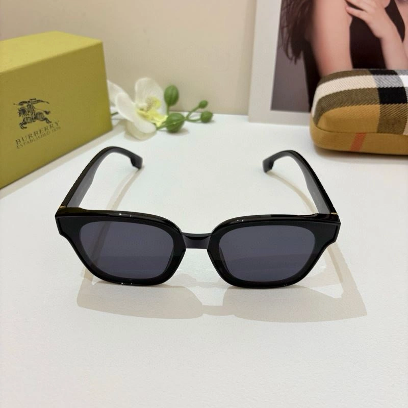Burberry Sunglasses Stylish 277128