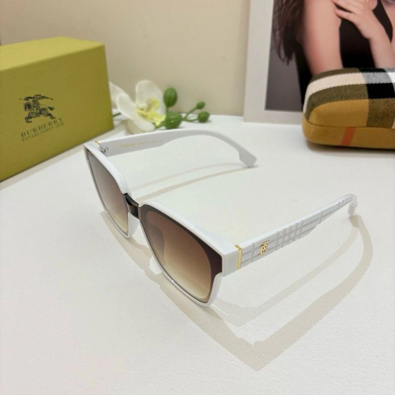 Burberry Sunglasses FreshLook 277152
