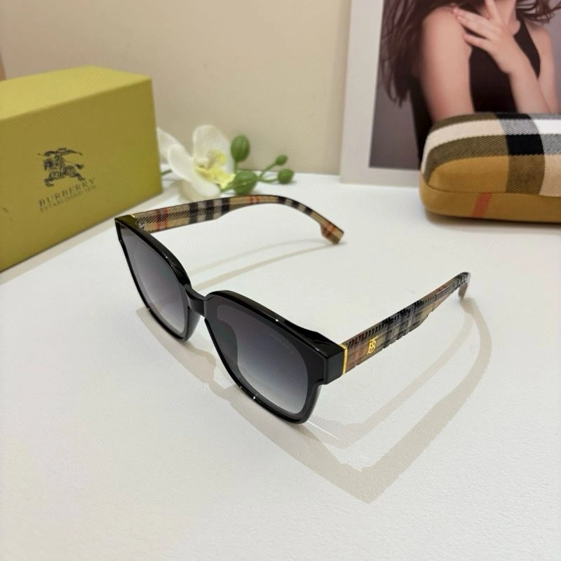 Burberry Sunglasses QuickDry 277141
