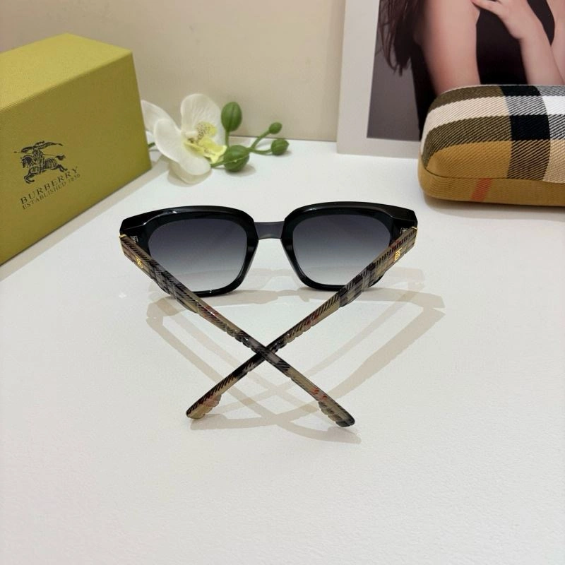Burberry Sunglasses QuickDry 277141