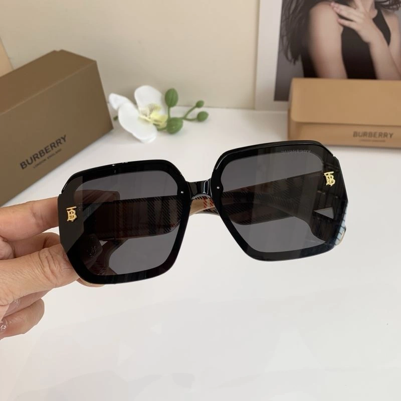Burberry Sunglasses Affordable 277145