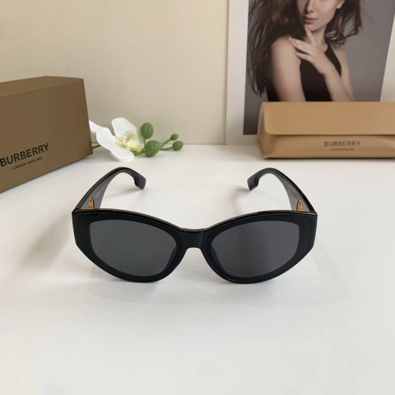 MultiPurpose Burberry Sunglasses 277142
