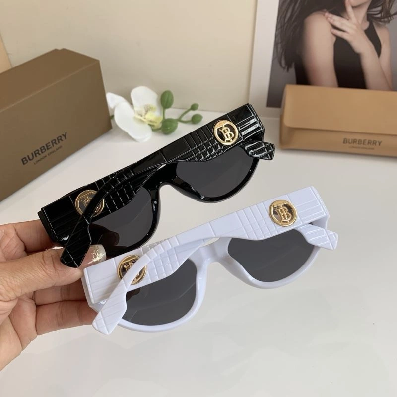 MultiPurpose Burberry Sunglasses 277142