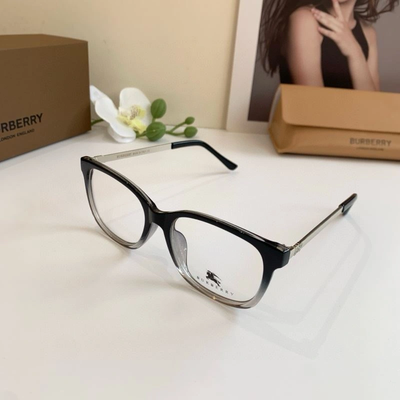 Burberry Sunglasses Unisex 277124