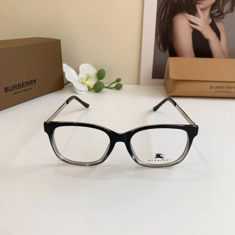Burberry Sunglasses Unisex 277124