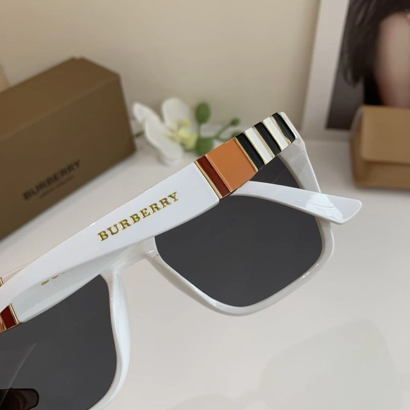 Upgraded Burberry Sunglasses 277119