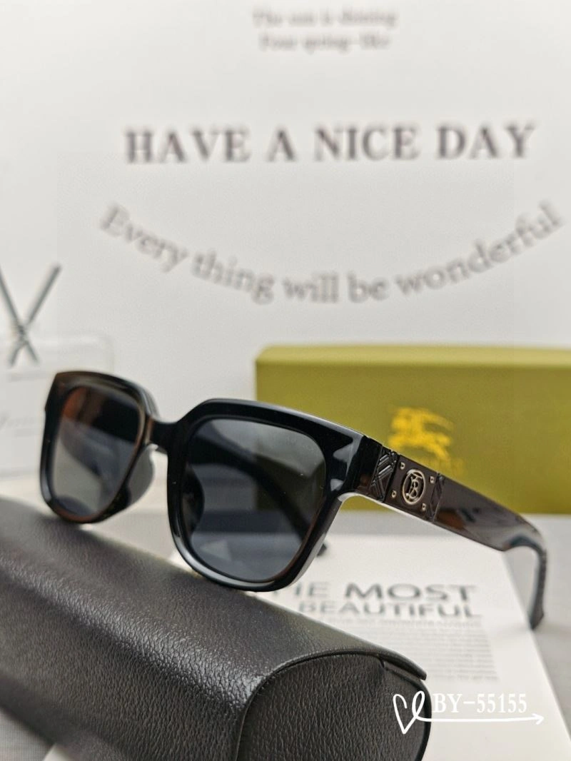 Minimalist Burberry Sunglasses 277118