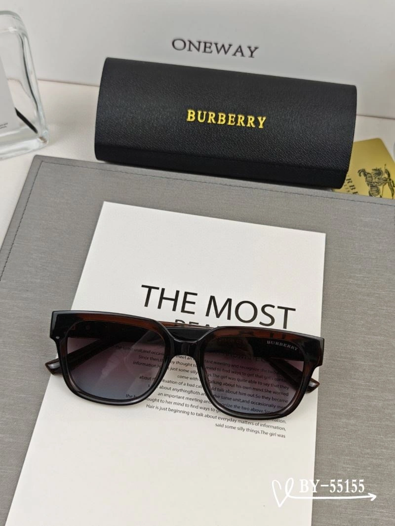 Minimalist Burberry Sunglasses 277118