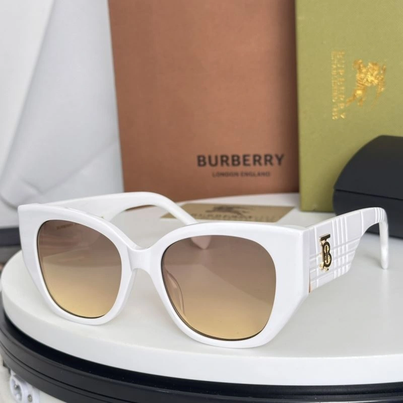 Unique Burberry Sunglasses 277113