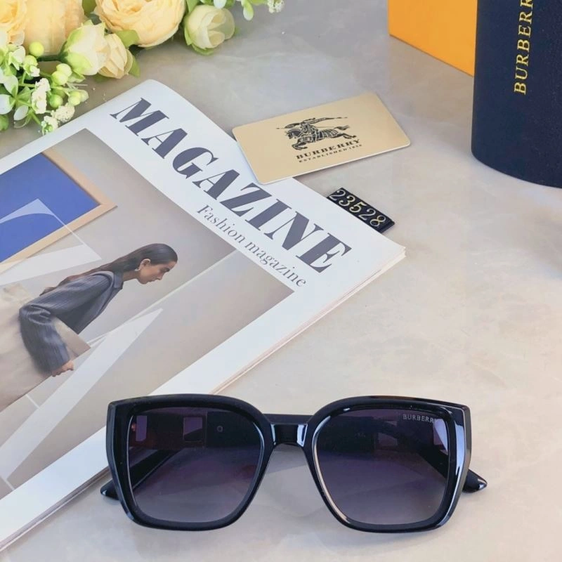 Burberry Sunglasses Breathable 277098