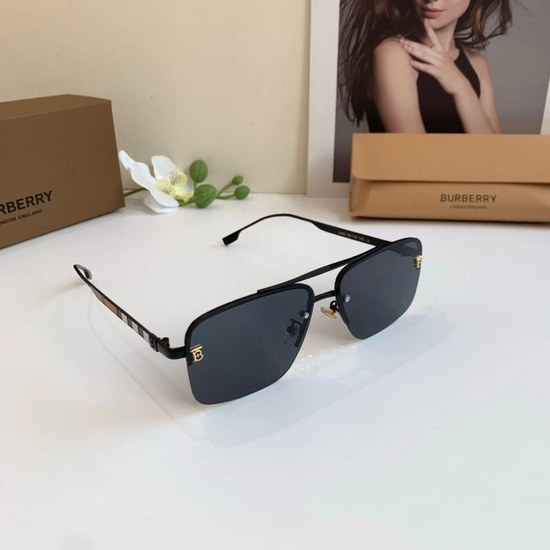 Burberry Sunglasses Effortless 277085