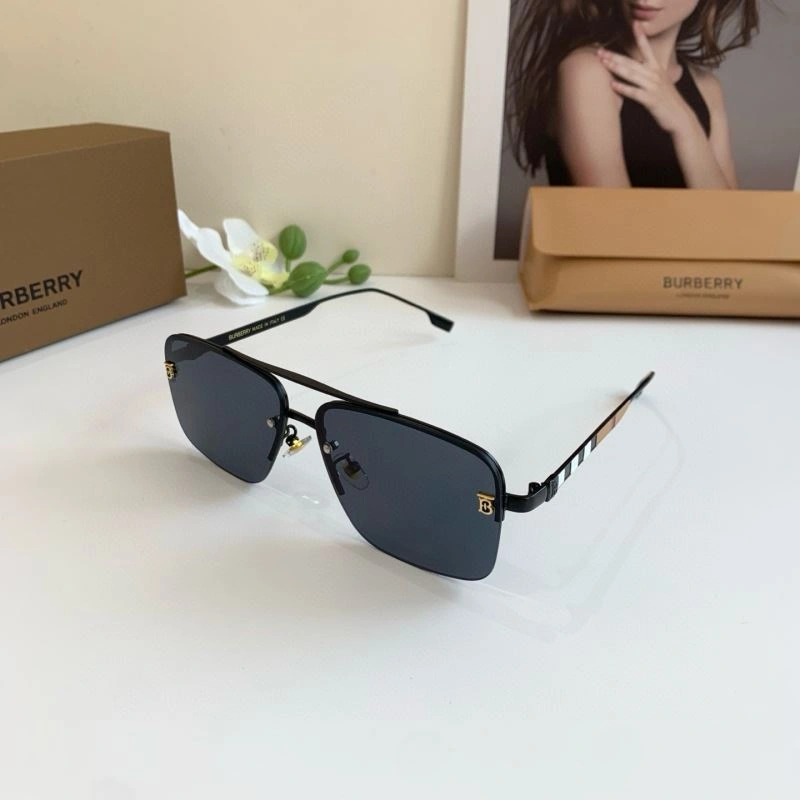 Burberry Sunglasses Effortless 277085