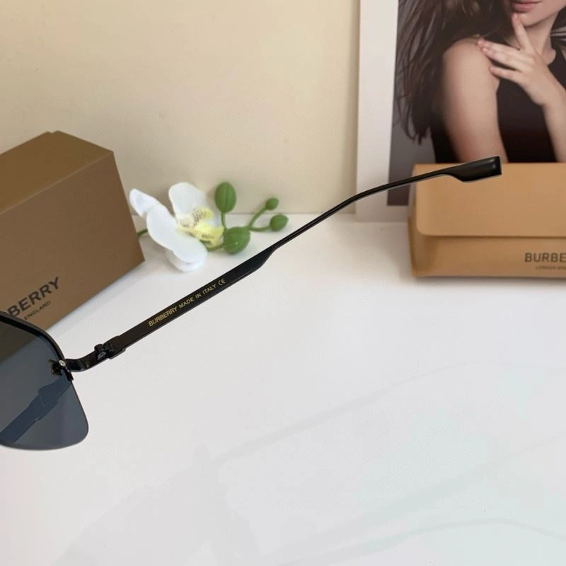 Burberry Sunglasses Effortless 277085