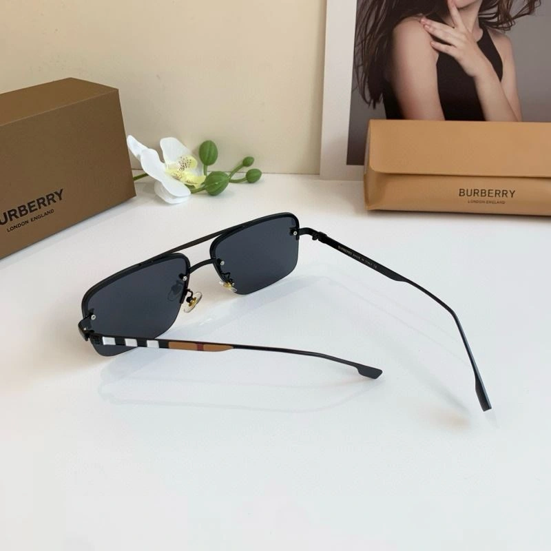 Burberry Sunglasses Effortless 277085