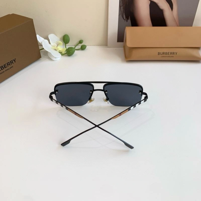Burberry Sunglasses Effortless 277085