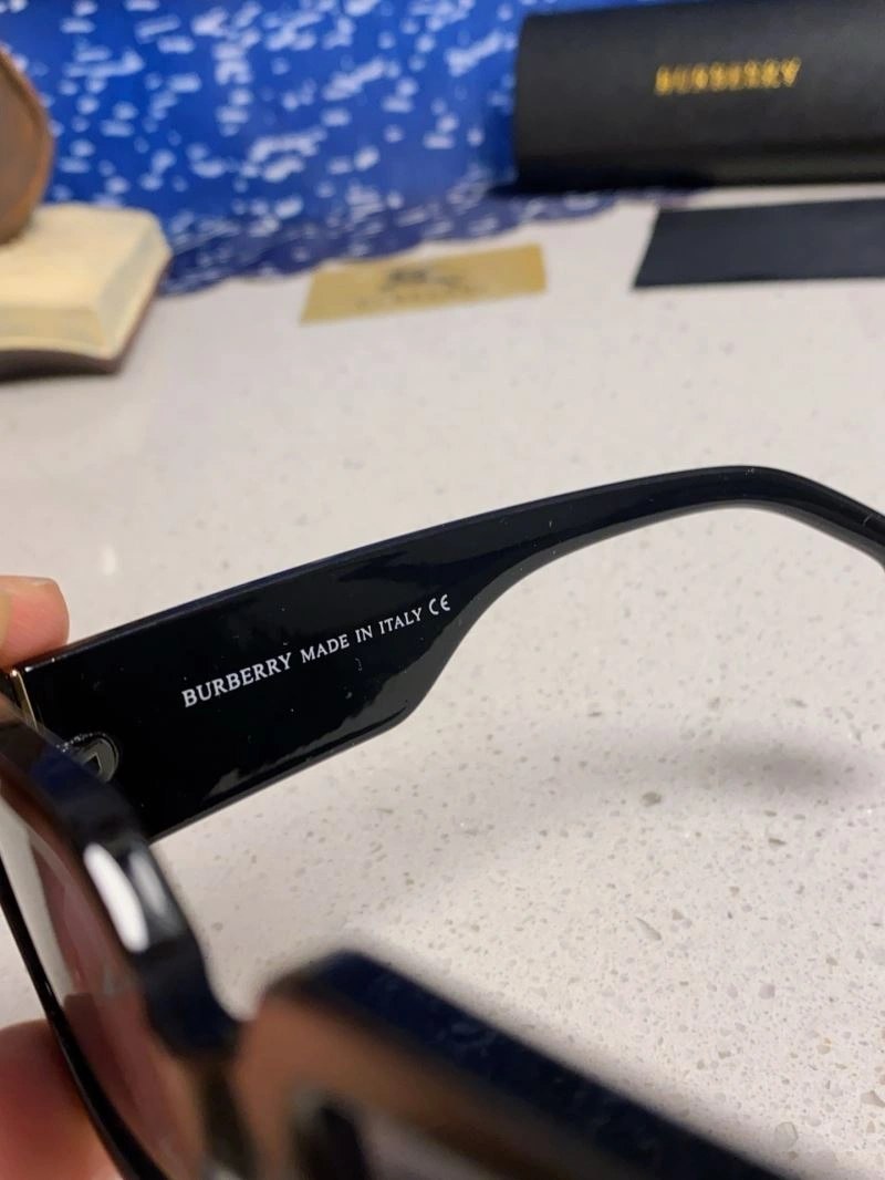 Burberry Sunglasses Seasonal 277224