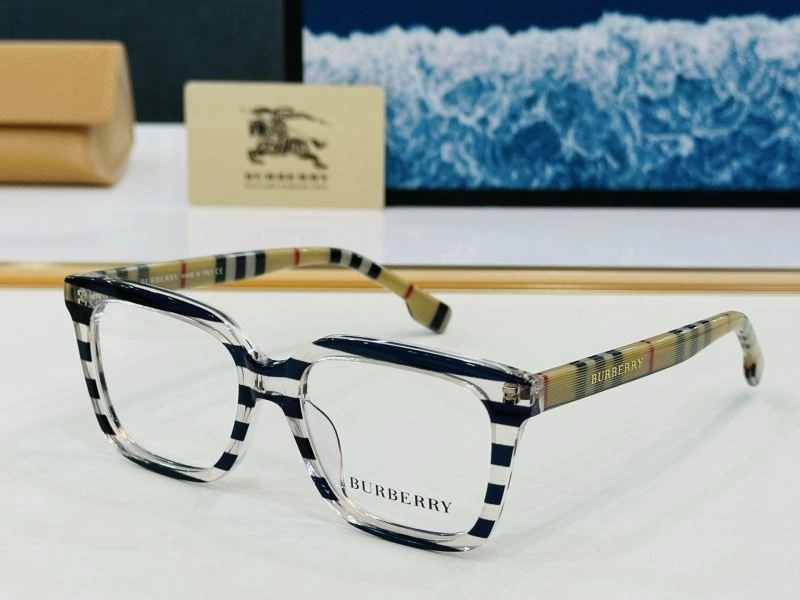 Burberry Sunglasses Elegant 277236