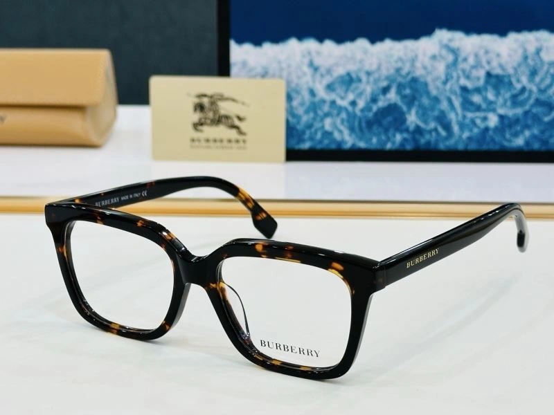 Burberry Sunglasses Elegant 277236