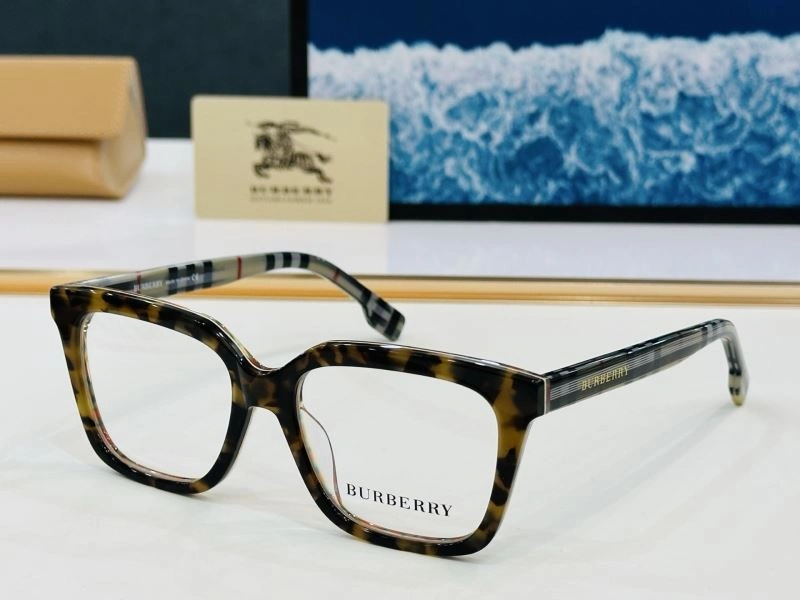 Burberry Sunglasses Elegant 277236