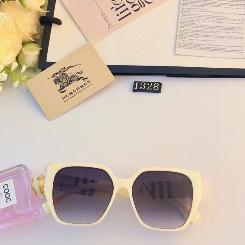 Vibrant Burberry Sunglasses 277216