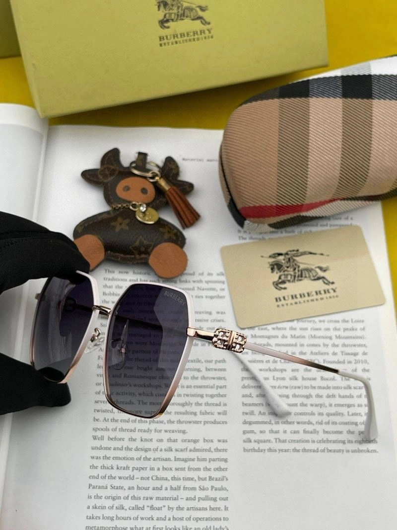 Tailored Burberry Sunglasses 277227