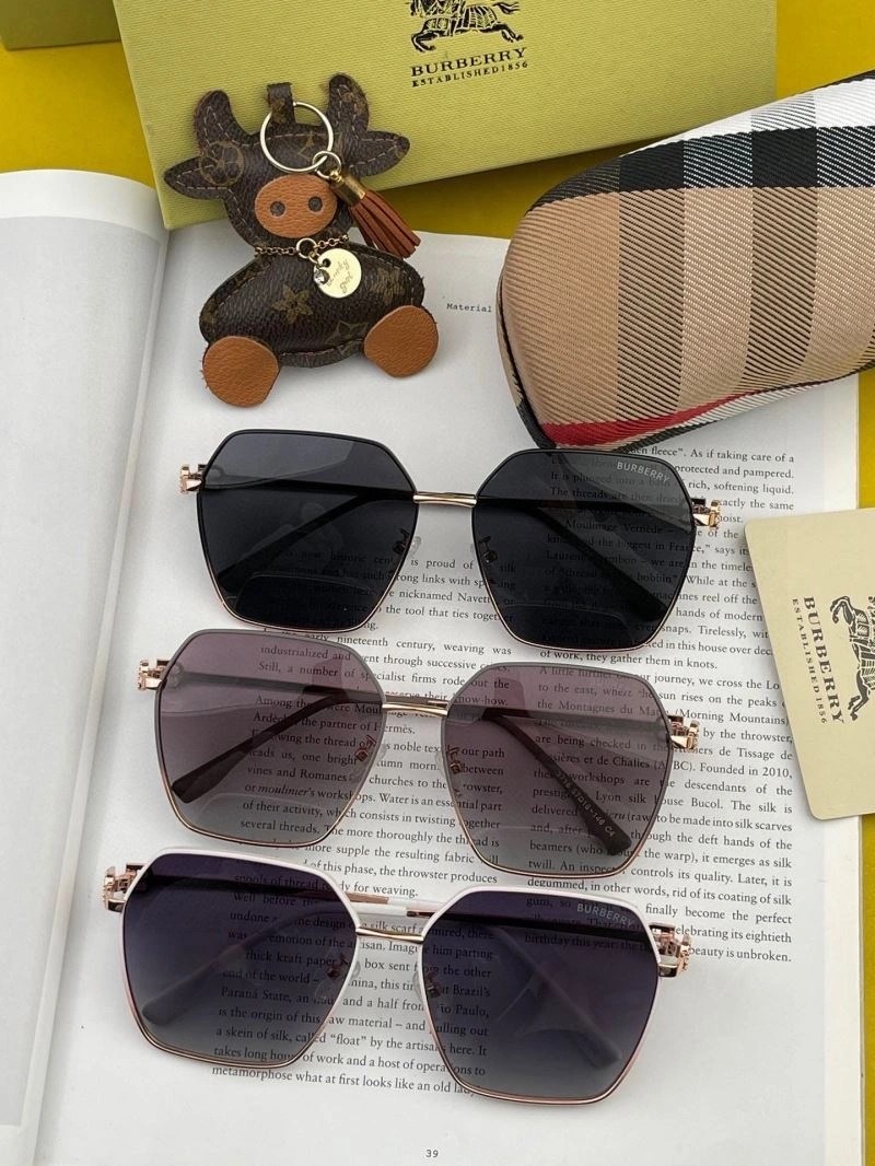 Tailored Burberry Sunglasses 277227