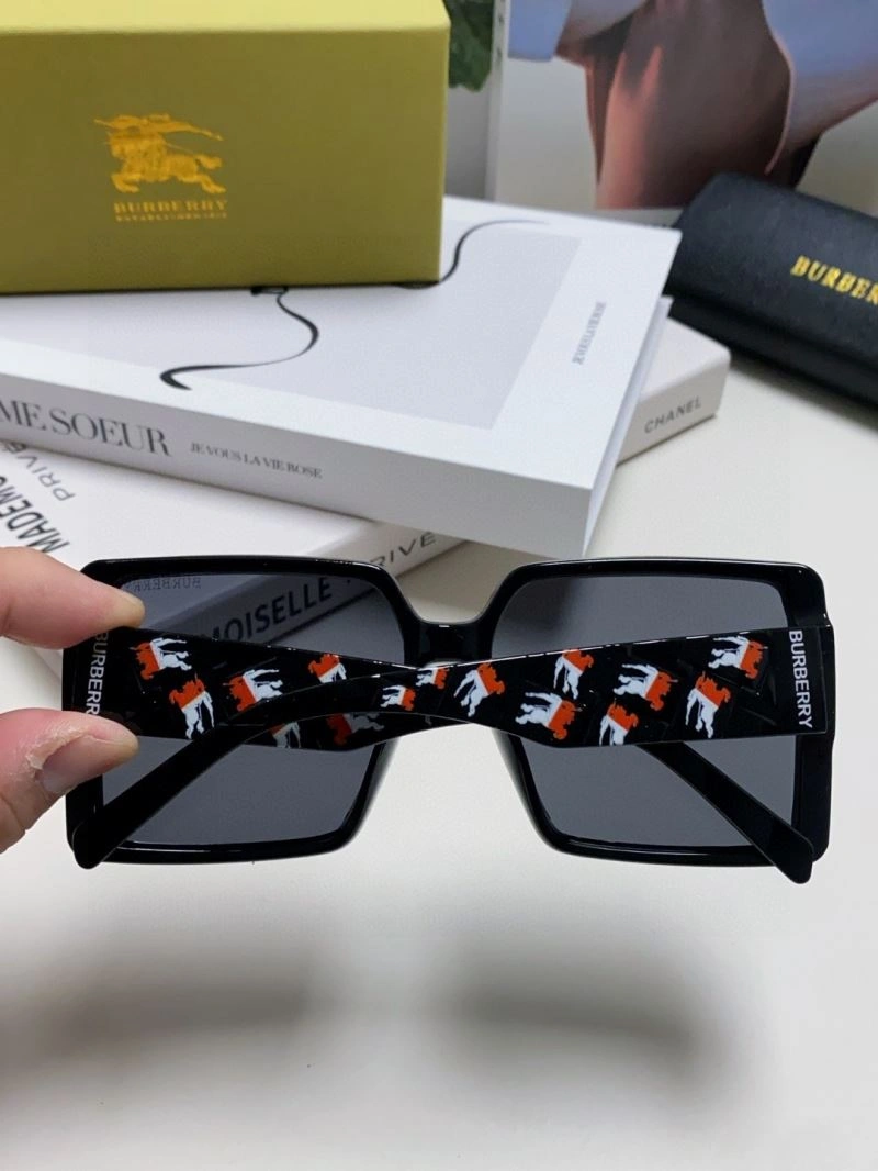 Sleek Burberry Sunglasses 277206
