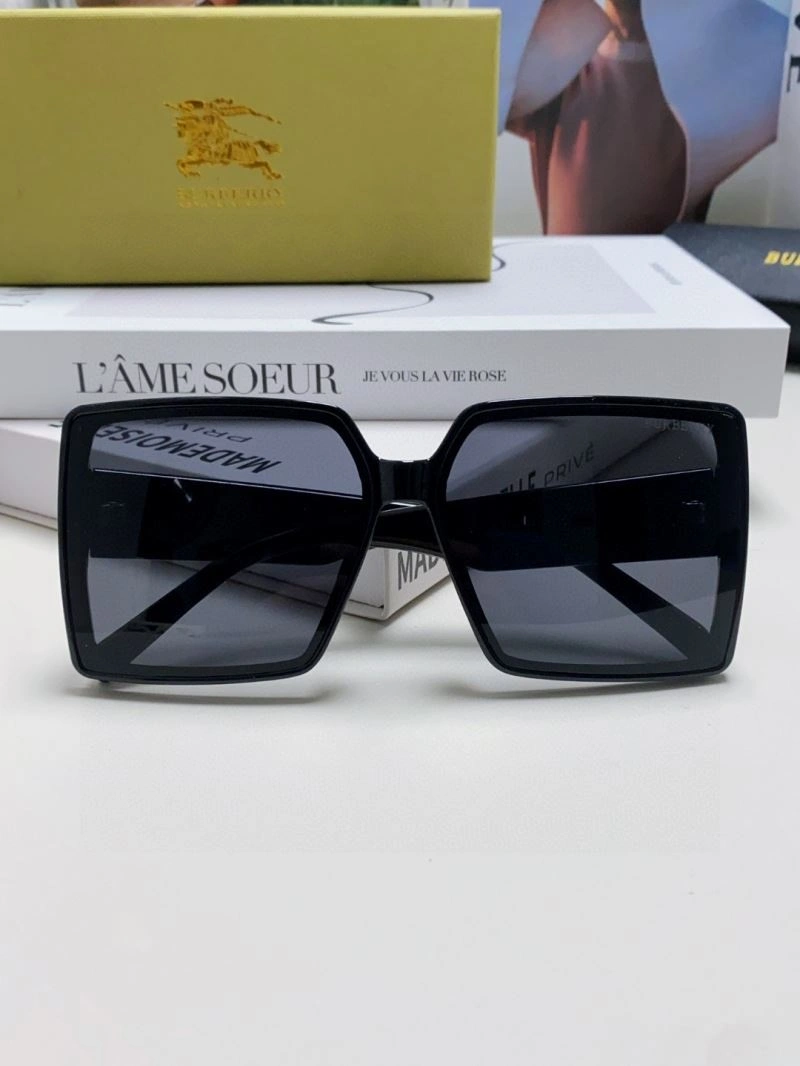 Sleek Burberry Sunglasses 277206