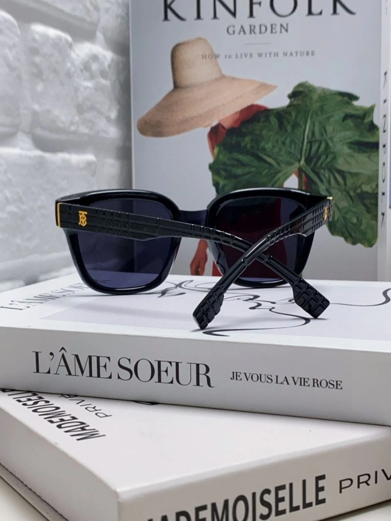 Burberry Sunglasses Chic 277210