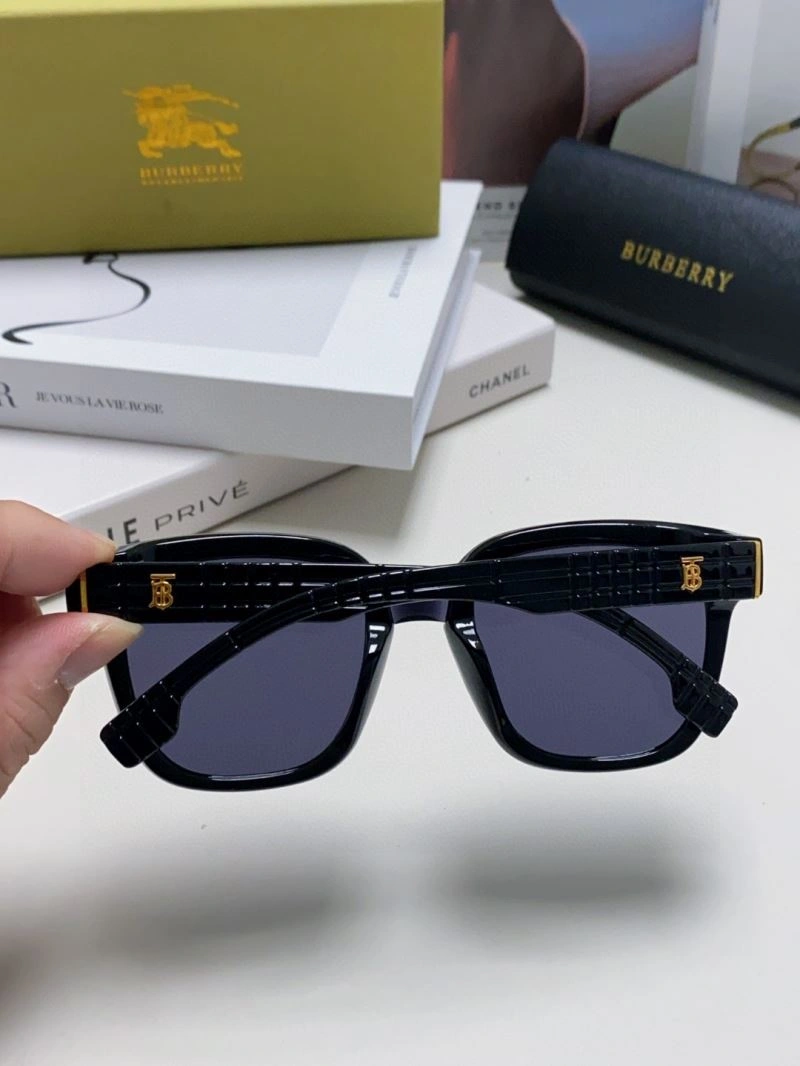 Burberry Sunglasses Chic 277210