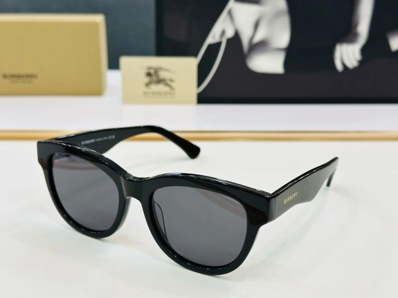 WaterResistant Burberry Sunglasses 277214