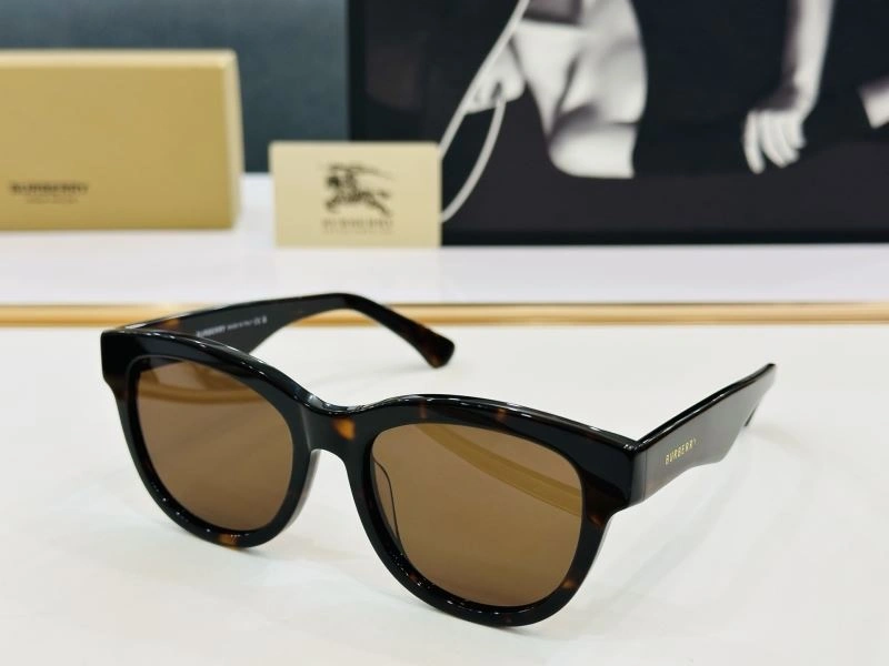 WaterResistant Burberry Sunglasses 277214