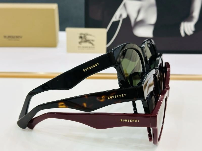 WaterResistant Burberry Sunglasses 277214