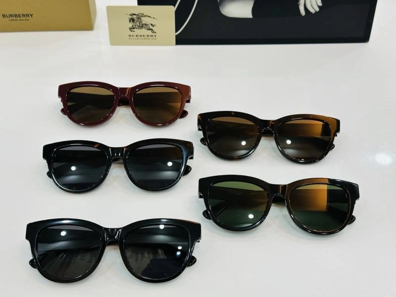 WaterResistant Burberry Sunglasses 277214
