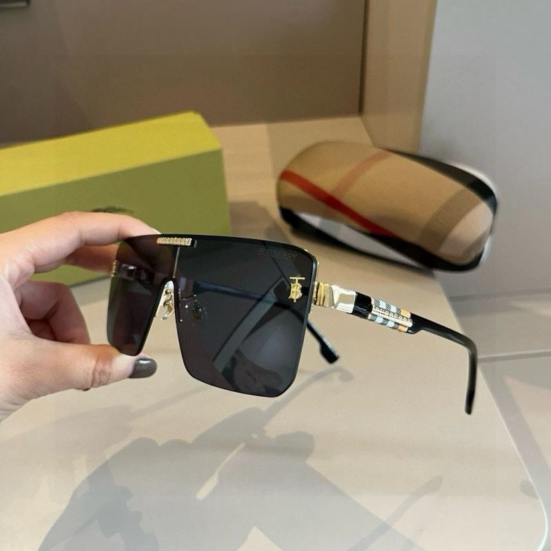Burberry Sunglasses Bold 277205