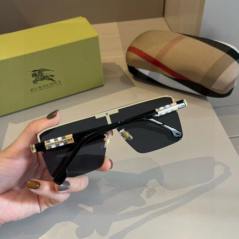 Burberry Sunglasses Bold 277205
