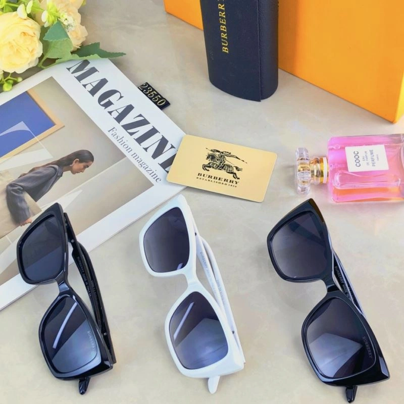 Burberry Sunglasses Bold 277197