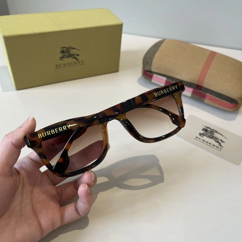 Stylish Burberry Sunglasses 277176