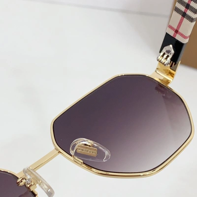 Burberry Sunglasses OnTrend 277241