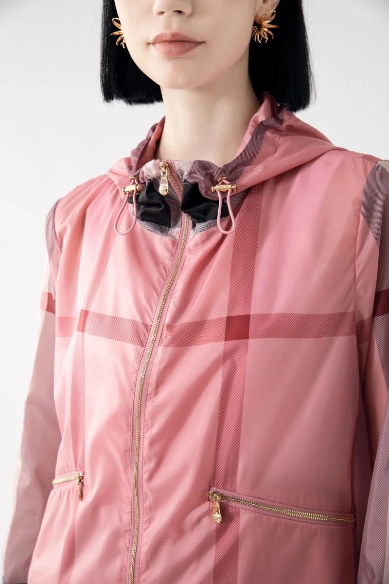 Burberry Sunscreen Jacket Stylish 103513