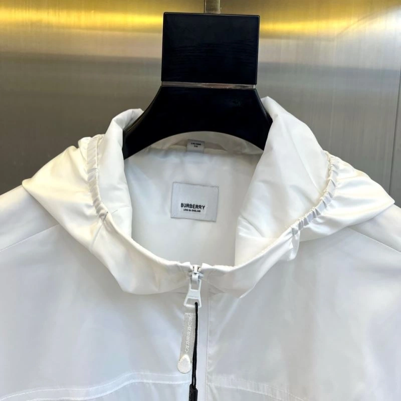 Refined Burberry Sunscreen Jacket 105360